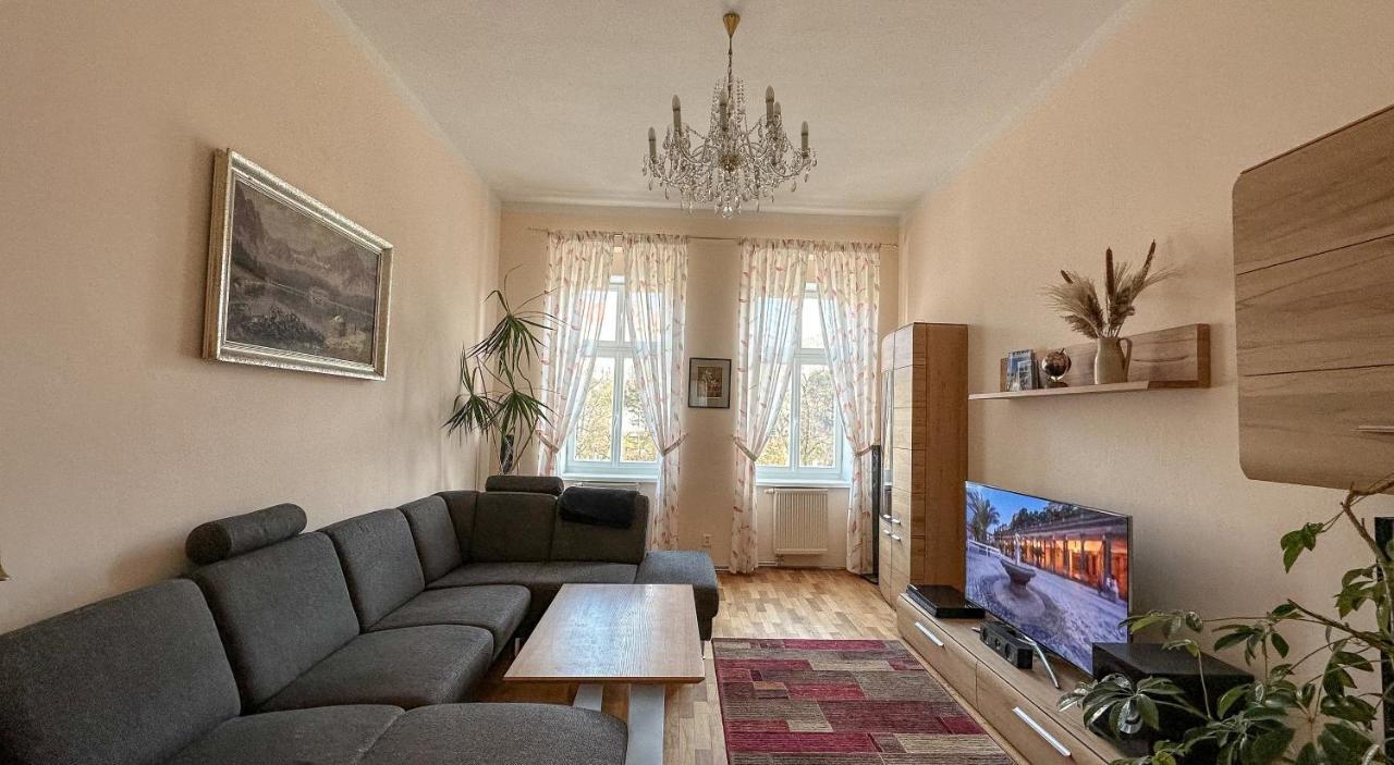 Apartment Bohemia Karlovy Vary Exterior foto